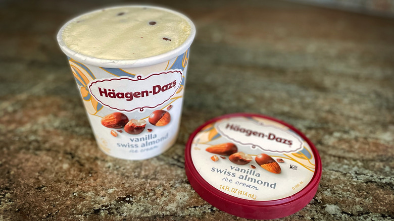 Häagen-Dazs Vanilla Swiss Almond Ice Cream