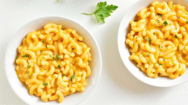 Bowls of mac and cheese