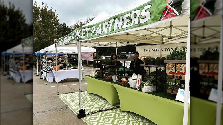 Farmers Market Partners produce stall