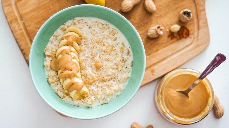 peanut butter oatmeal with banana