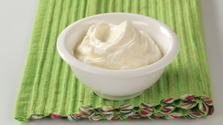 mascarpone in a bowl