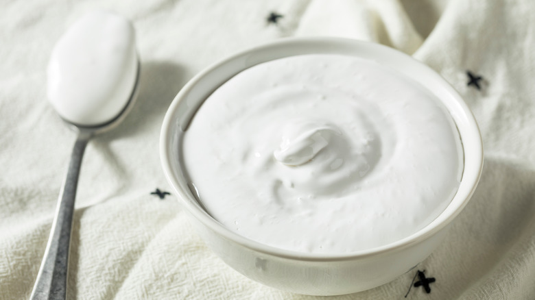 Marshmallow fluff in a bowl