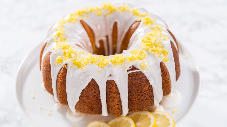 Decorated Bundt cake with icing