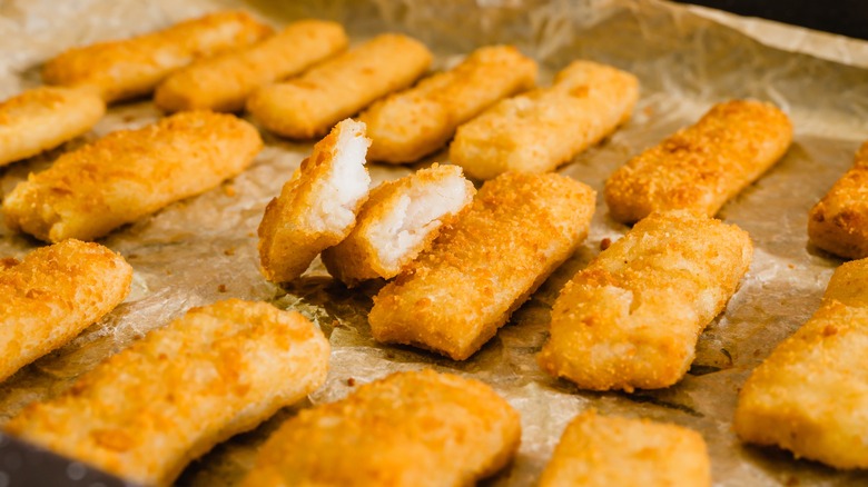 Baked Alaskan pollock fish sticks