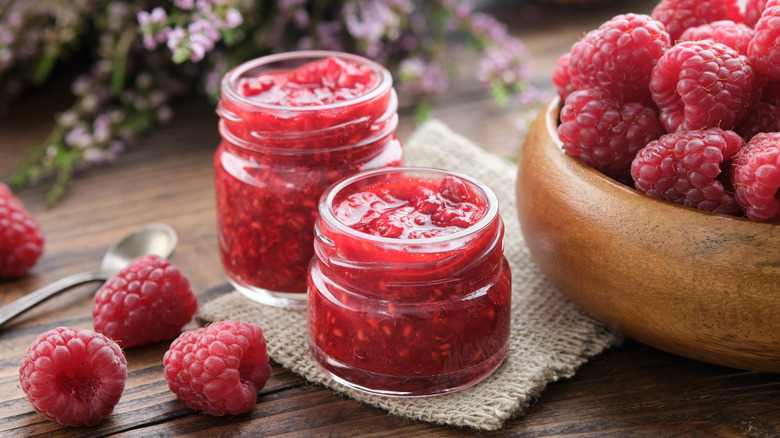 Mashed raspberries and raspberries