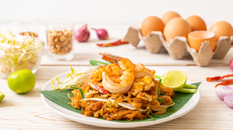 Shrimp and egg Pad Thai