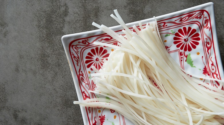 Soaked rice noodles on plate