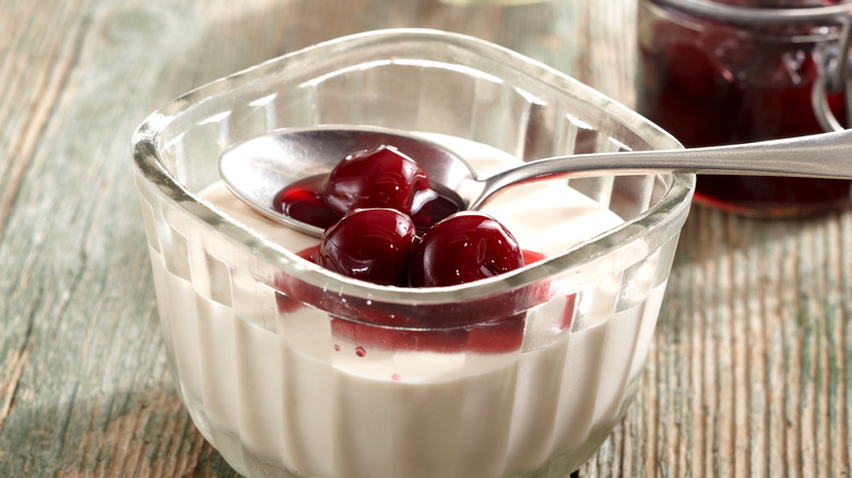 Bavarian cream with cherries