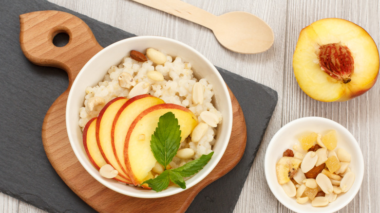 sorghum porridge with peaches and almonds