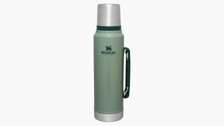 Stanley classic vaccum bottle in green