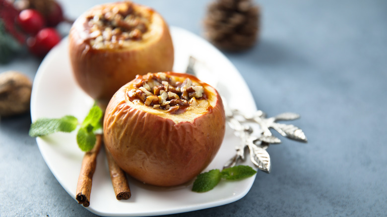 Baked stuffed apples