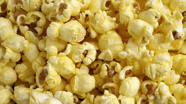 Popcorn with butter