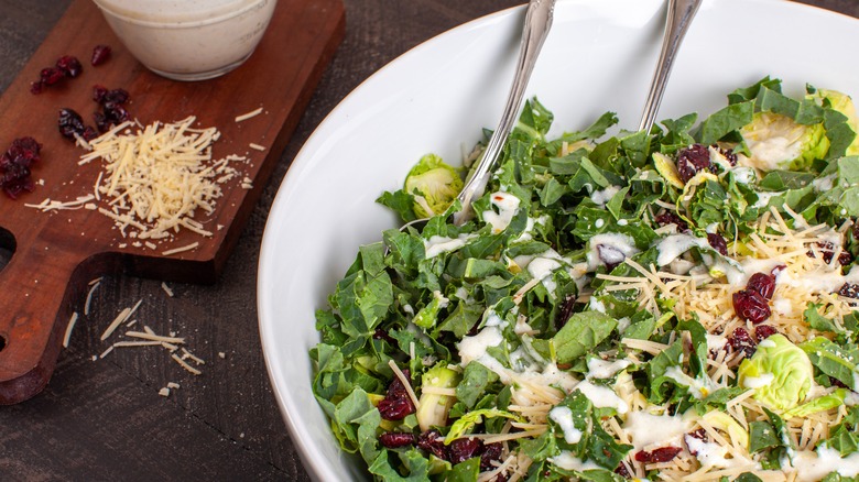 Brussels sprouts salad with lemon