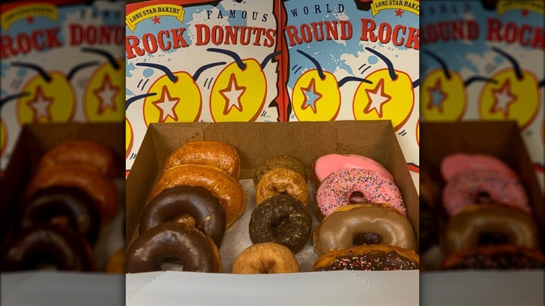 Round Rock Donuts box