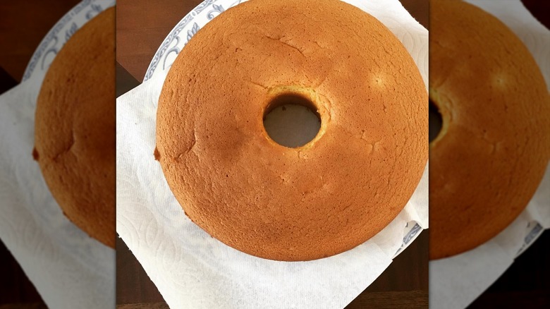 Somali bread served on plate