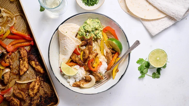 Fajita bowl with fork