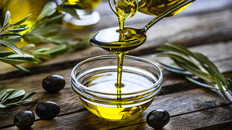 Olive oil in bowl