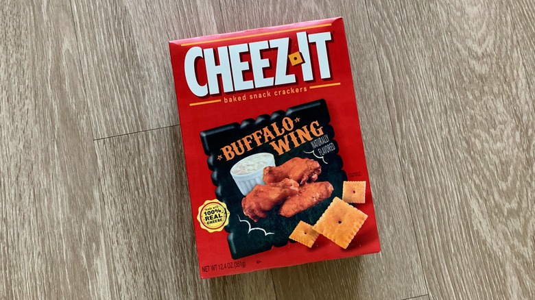 Buffalo Wing Cheez-It Crackers box