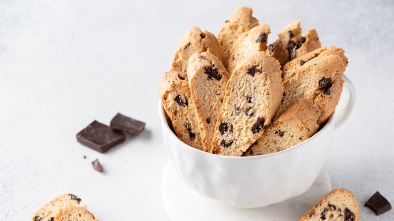 chocolate chip biscotti