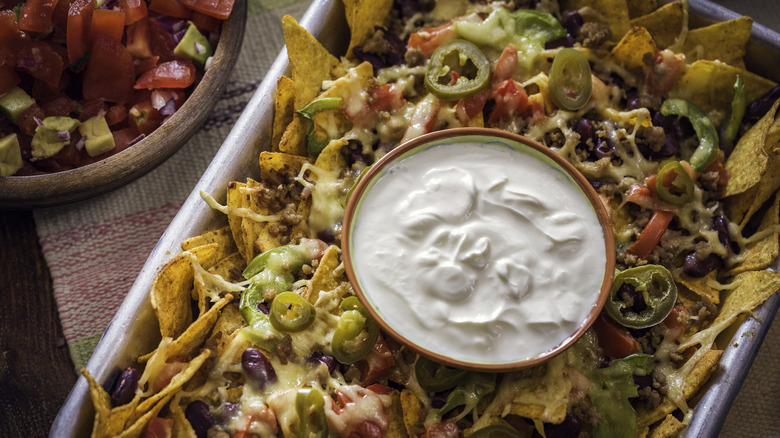 nachos with loaded toppings