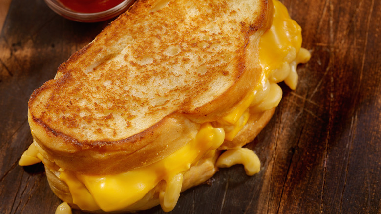 Mac and cheese sandwich