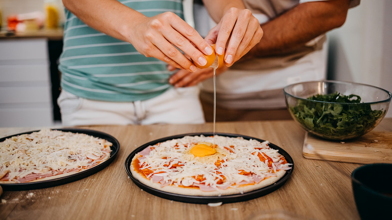 Pizza with egg