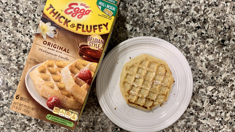 Eggo fluffy frozen waffles