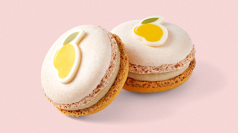 Starbucks mango sticky rice macarons