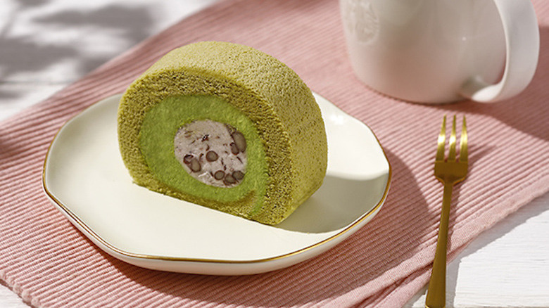 Matcha red bean cream cake 