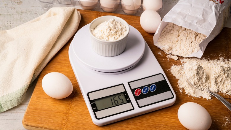Kitchen scale with baking ingredients