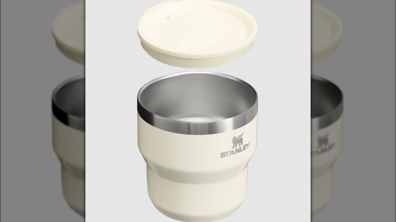 stacking cup with hovering lid