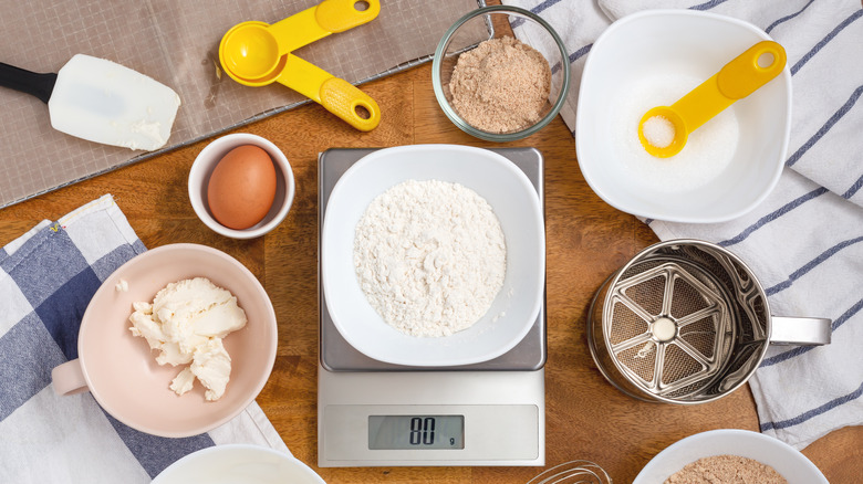 Scale with baking tools