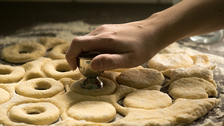 Cutting donuts with glass