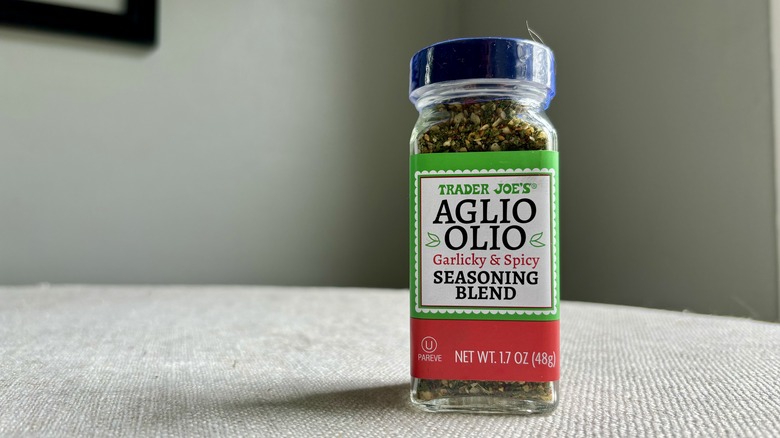 Trader Joe's aglio olio seasoning