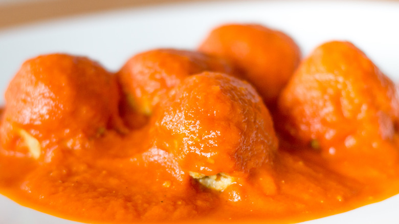 Meatballs in red sauce