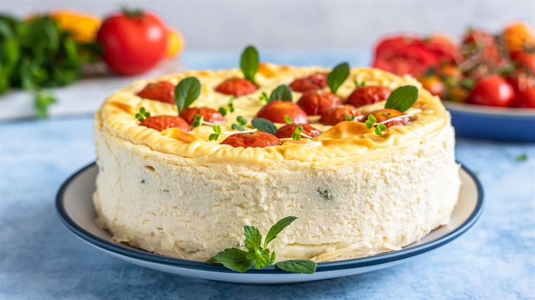 Savory cheesecake with tomatoes