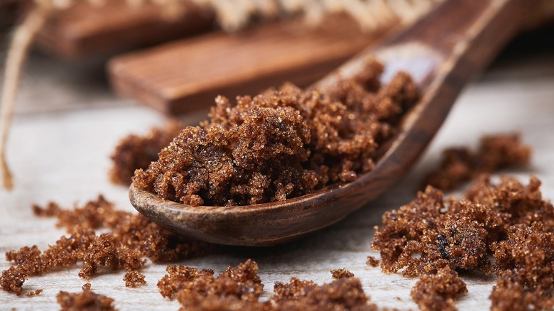 Spoonful of muscovado sugar