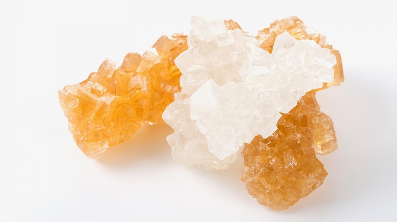 White and brown rock sugar