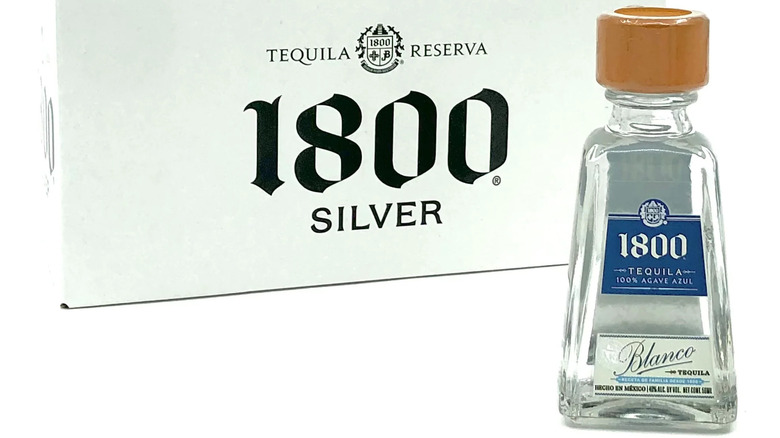 1800 tequila and box