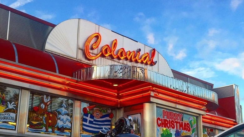 Colonial Diner restaurant exterior