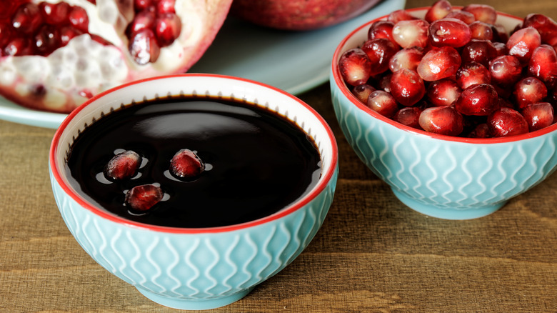 Pomegranates and pomegranate molasses