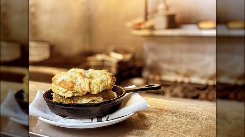 bread in skillet kitchen background