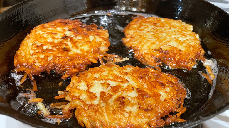 Cooking hash browns in skillet