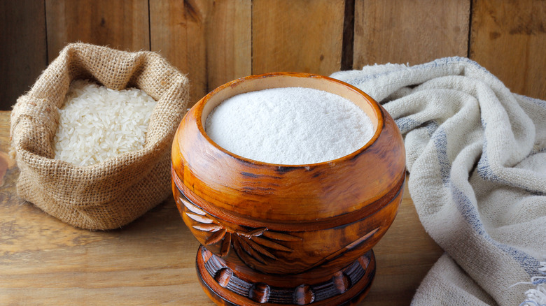Rice flour in bowl 