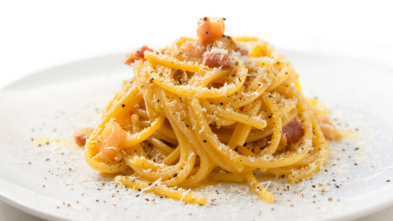 Carbonara pasta on plate