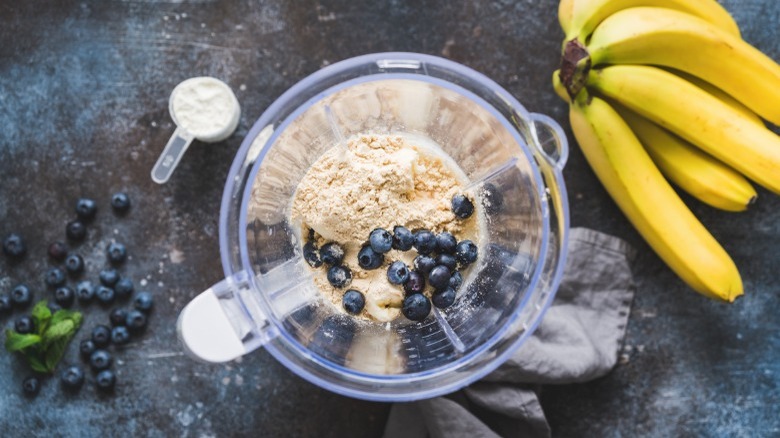 blueberries and protein powder