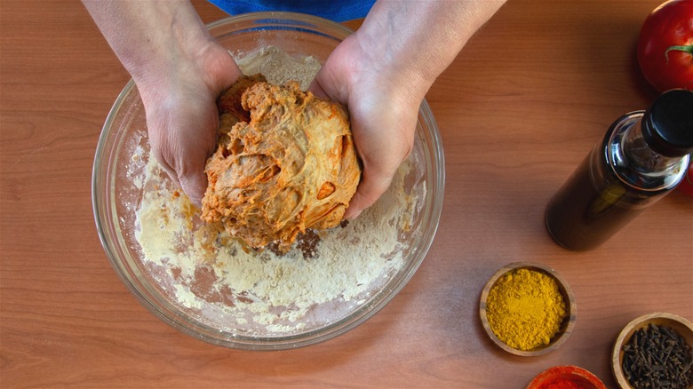 Handling seitan dough