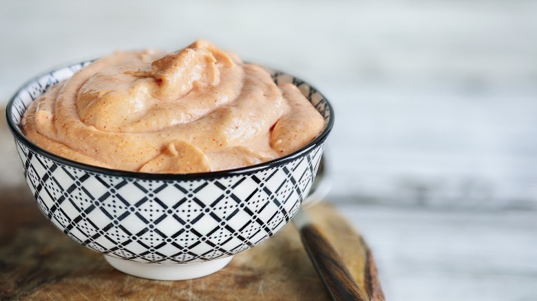 Spicy mayo in a bowl