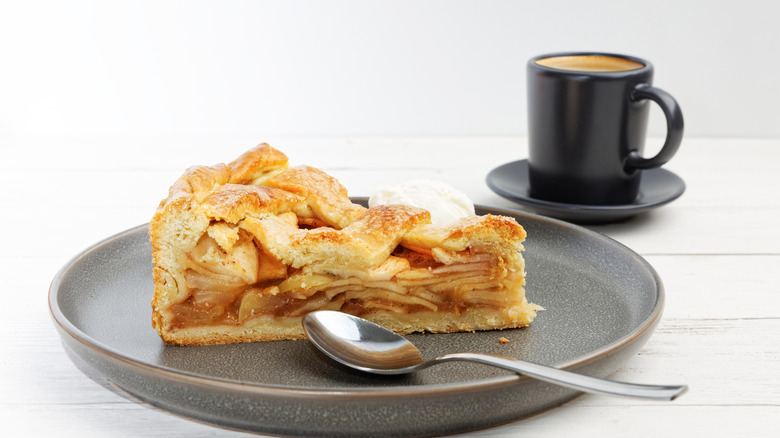 Plated slice of apple pie