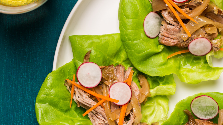 Lettuce wraps with pulled pork